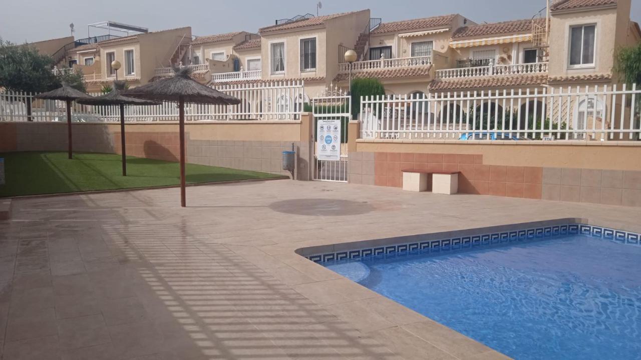 Bungalow Moderno Luminoso Terraza Solarium Patio Puerto Marino المظهر الخارجي الصورة